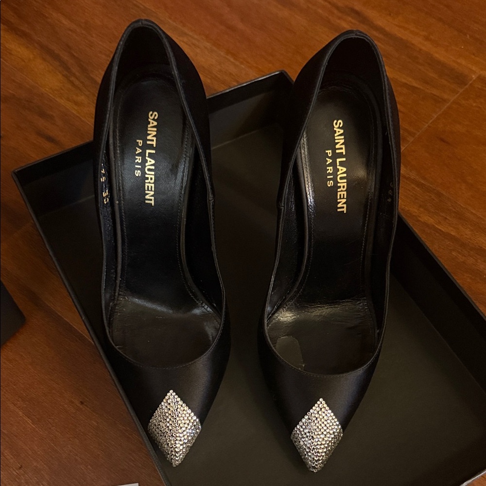 Saint Laurent Elegant Black Heels with Silver Tips